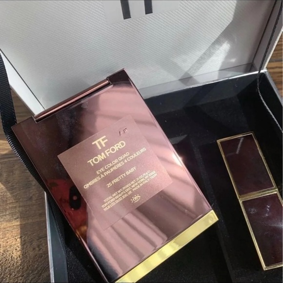 Tom Ford Eye Quad25 Pretty Baby Gift Set - Picture 5 of 9